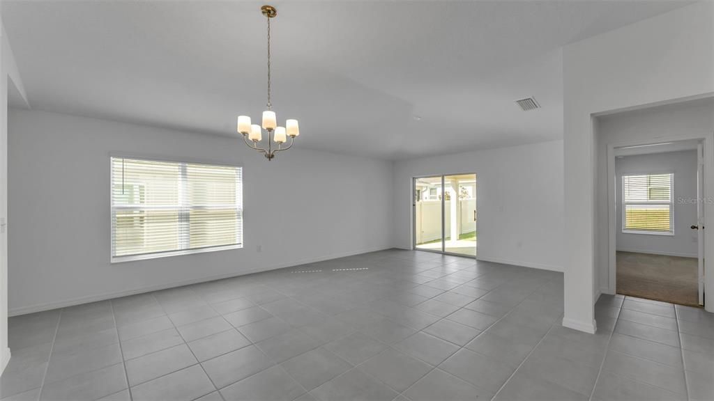 For Rent: $1,800 (3 beds, 2 baths, 1511 Square Feet)