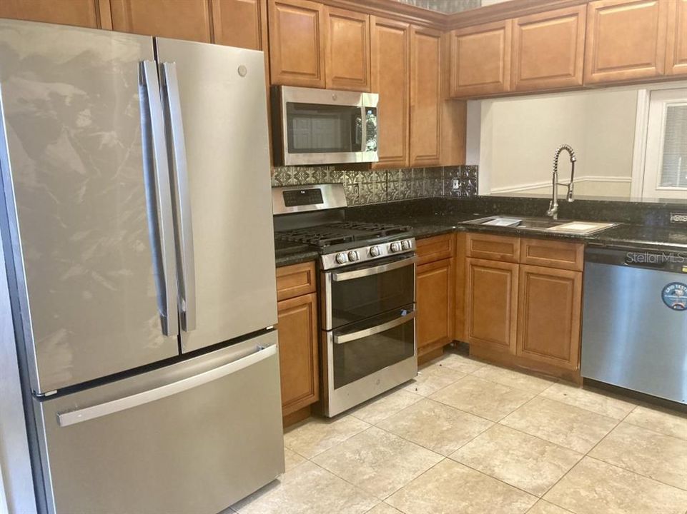 For Sale: $475,000 (3 beds, 2 baths, 1846 Square Feet)