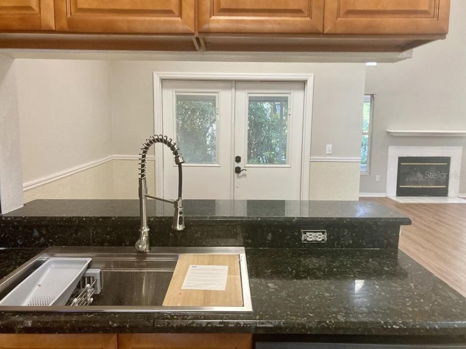 For Sale: $475,000 (3 beds, 2 baths, 1846 Square Feet)