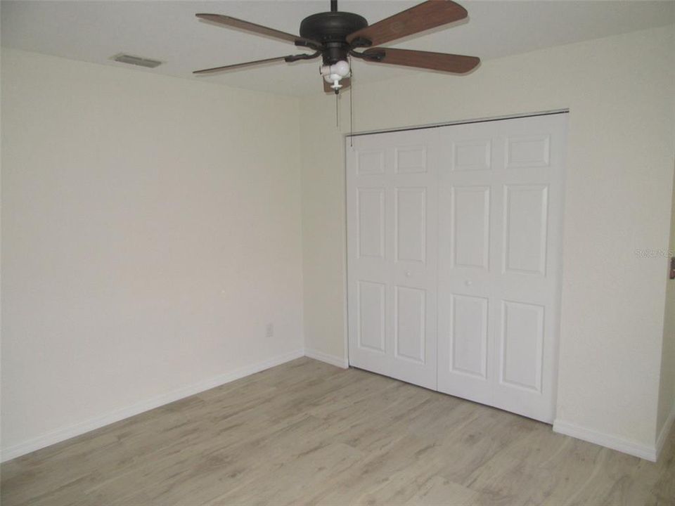 出租: $2,200 (4 贝兹, 3 浴室, 1938 平方英尺)