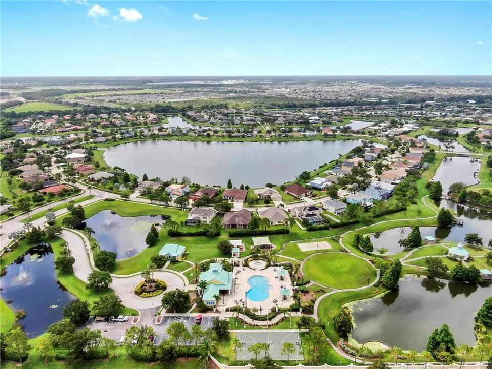 待售: $549,900 (4 贝兹, 3 浴室, 3468 平方英尺)