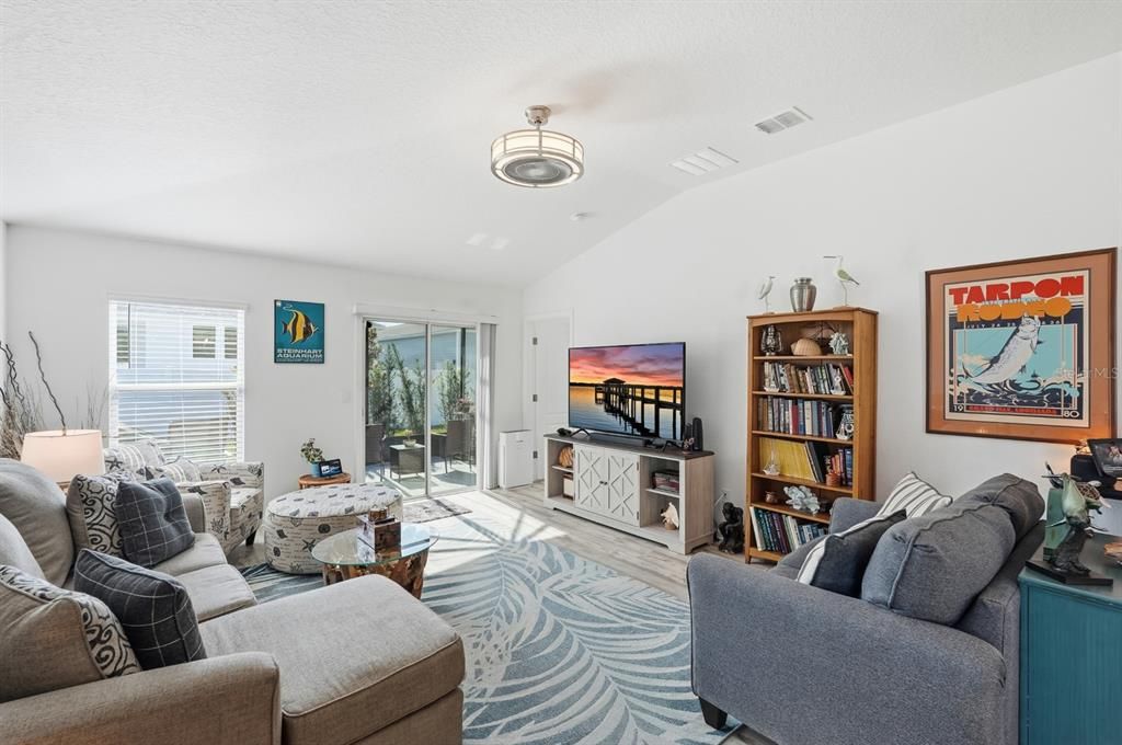 待售: $345,000 (3 贝兹, 2 浴室, 1655 平方英尺)