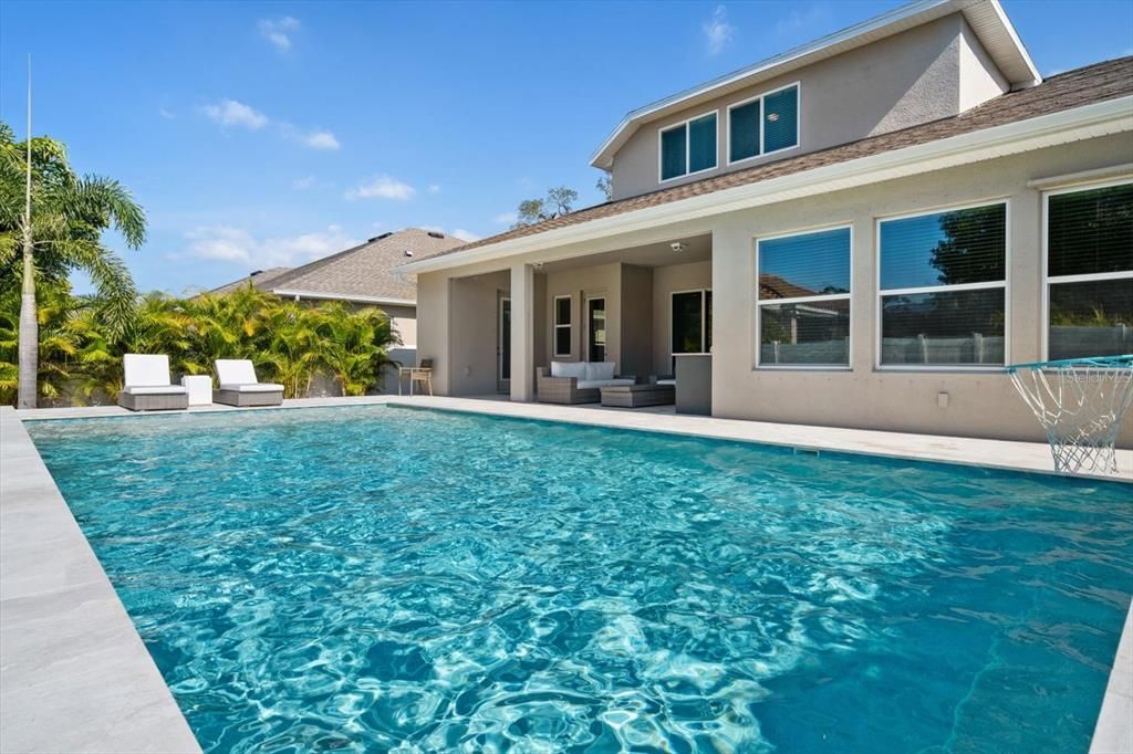 Active With Contract: $1,500,000 (4 beds, 4 baths, 3624 Square Feet)