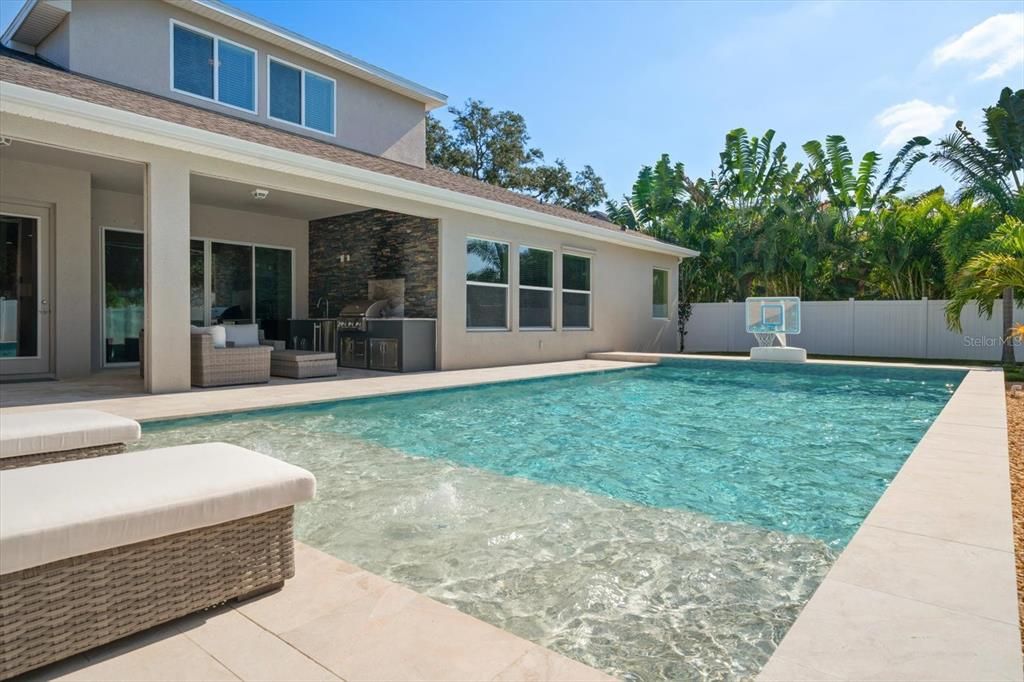 Active With Contract: $1,500,000 (4 beds, 4 baths, 3624 Square Feet)