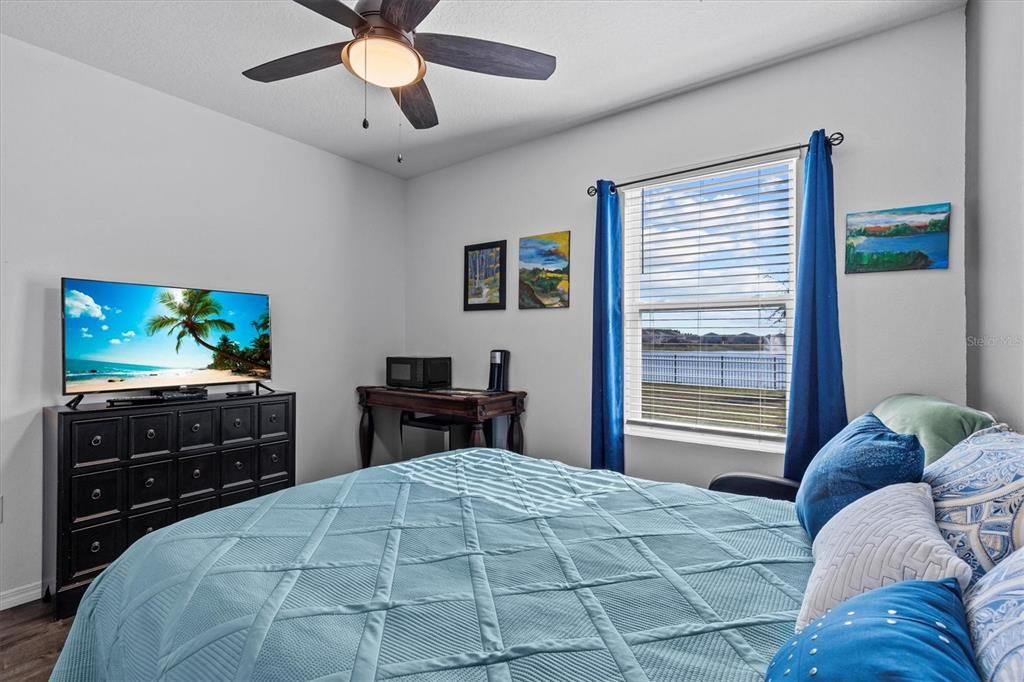 For Sale: $489,000 (5 beds, 3 baths, 2605 Square Feet)