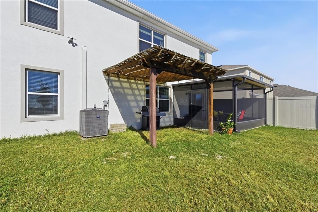 For Sale: $489,000 (5 beds, 3 baths, 2605 Square Feet)