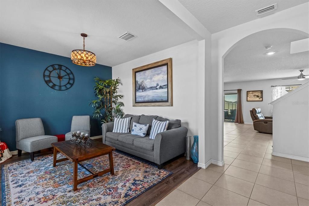 For Sale: $489,000 (5 beds, 3 baths, 2605 Square Feet)