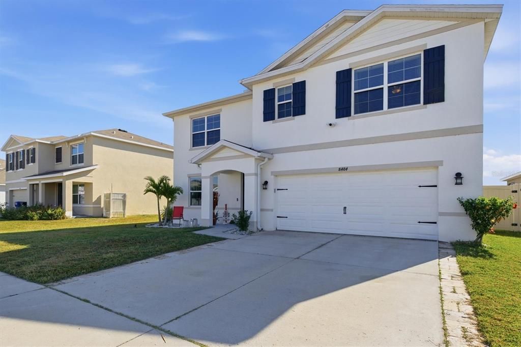 For Sale: $489,000 (5 beds, 3 baths, 2605 Square Feet)