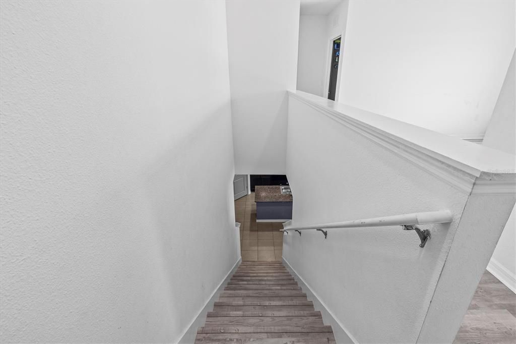 For Sale: $489,000 (5 beds, 3 baths, 2605 Square Feet)