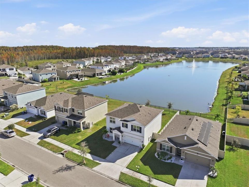 For Sale: $489,000 (5 beds, 3 baths, 2605 Square Feet)