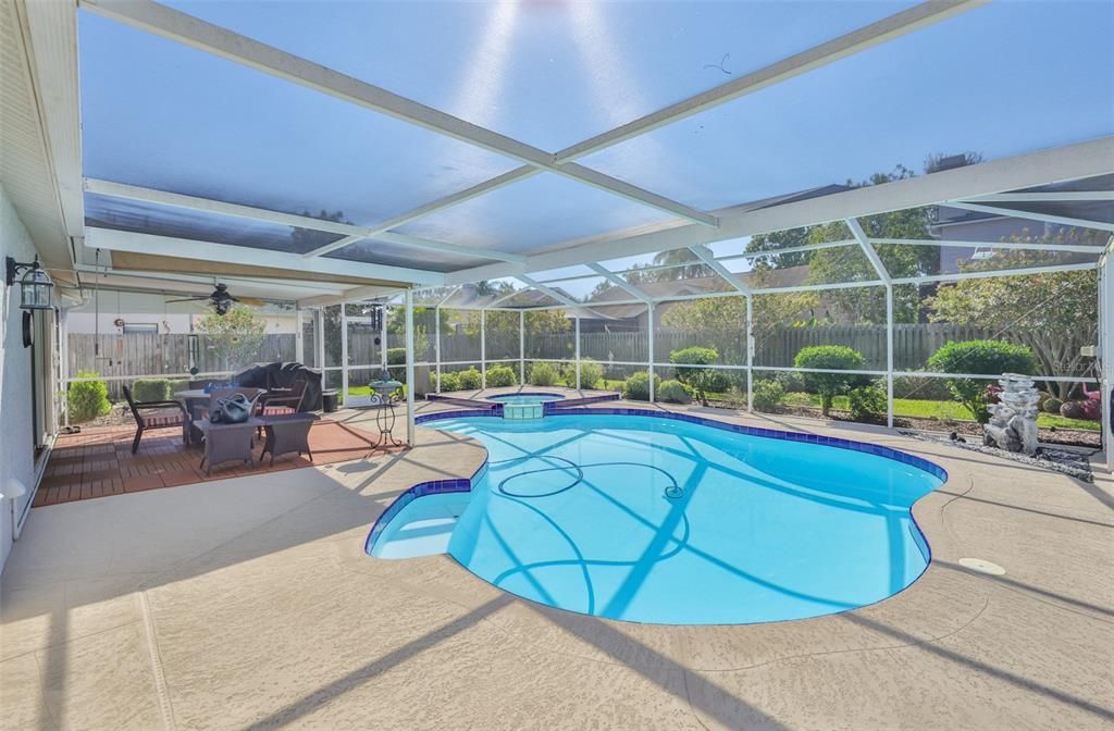 Active With Contract: $555,000 (4 beds, 2 baths, 1886 Square Feet)