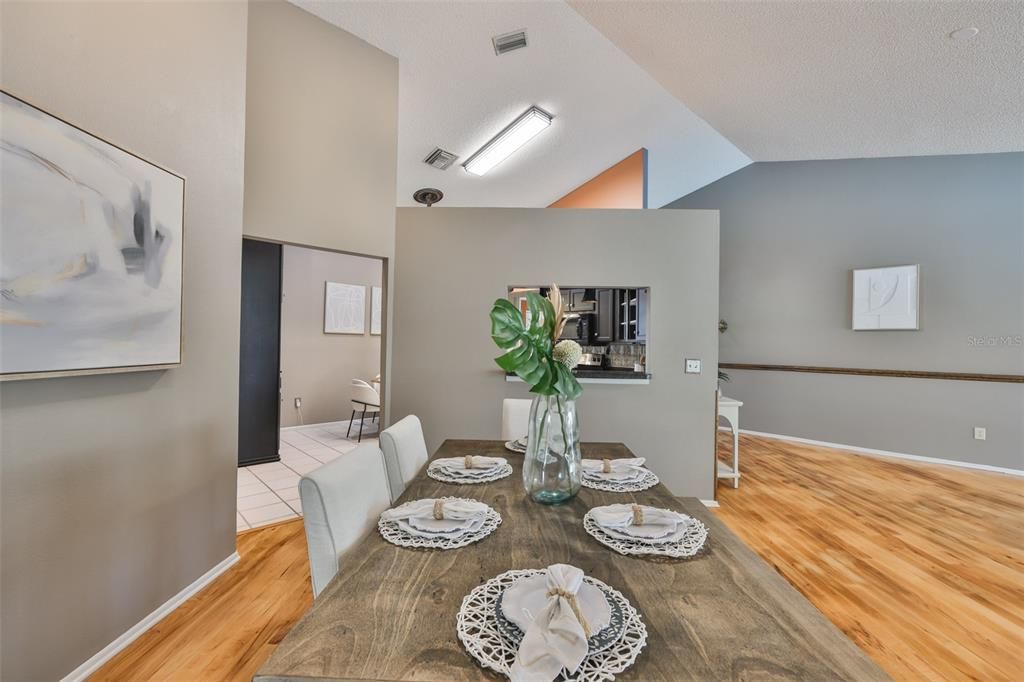 Active With Contract: $555,000 (4 beds, 2 baths, 1886 Square Feet)