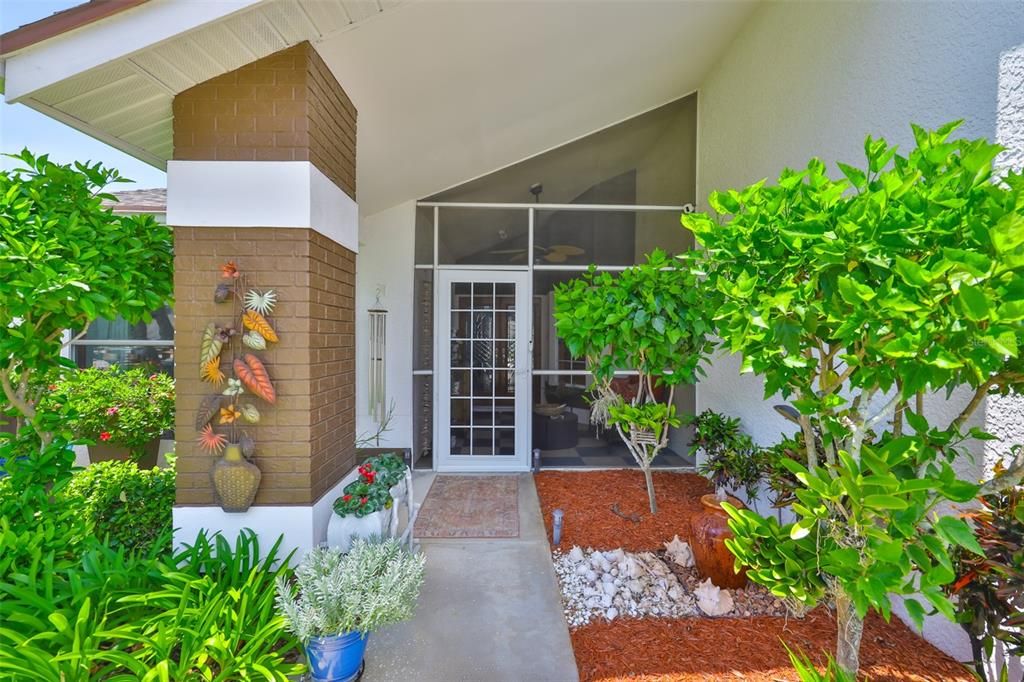 Active With Contract: $555,000 (4 beds, 2 baths, 1886 Square Feet)