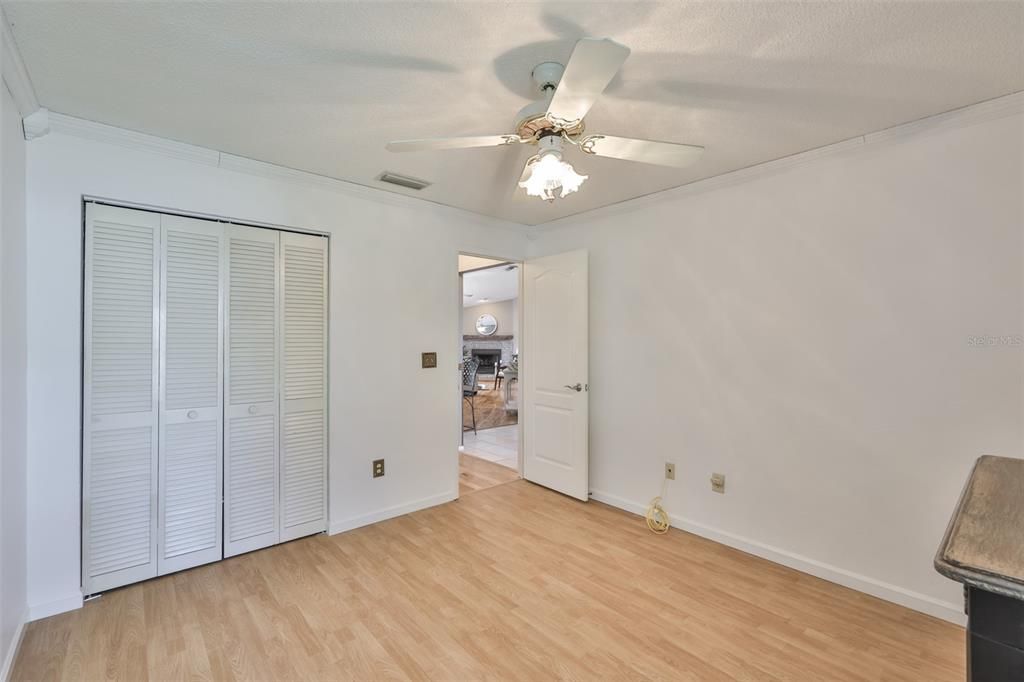 Active With Contract: $555,000 (4 beds, 2 baths, 1886 Square Feet)