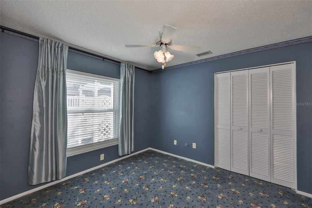 Active With Contract: $555,000 (4 beds, 2 baths, 1886 Square Feet)