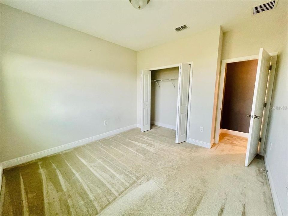 For Rent: $2,600 (3 beds, 2 baths, 1838 Square Feet)