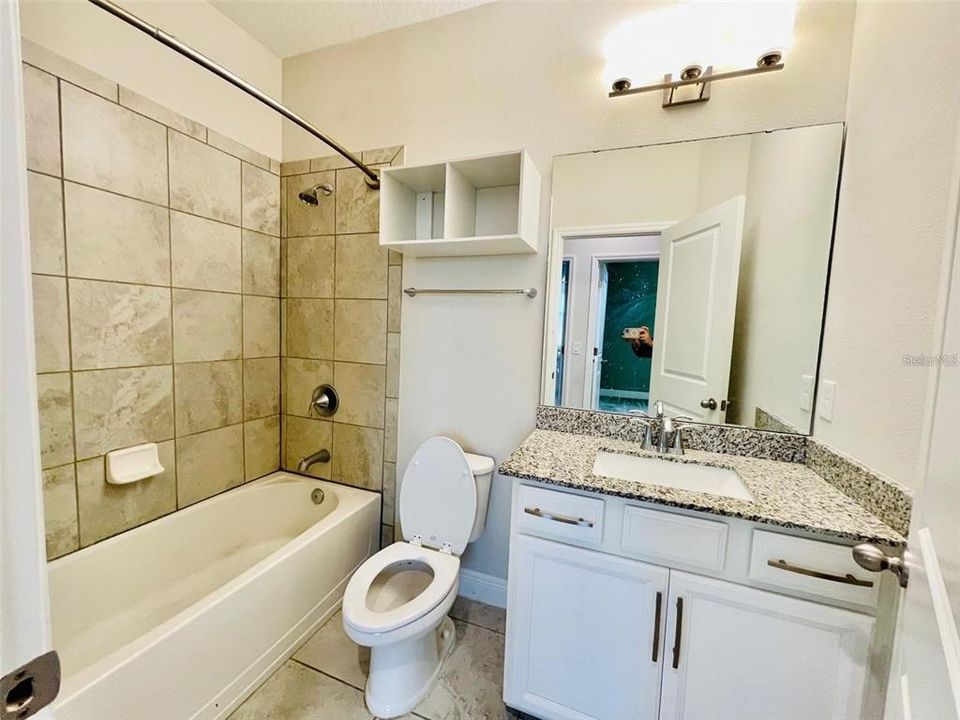 For Rent: $2,600 (3 beds, 2 baths, 1838 Square Feet)