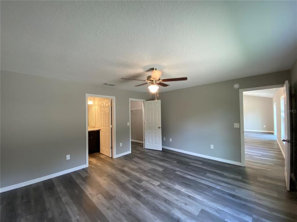 出租: $1,725 (3 贝兹, 2 浴室, 1416 平方英尺)