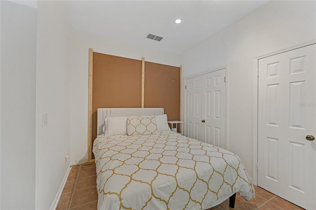 待售: $519,000 (4 贝兹, 2 浴室, 2428 平方英尺)