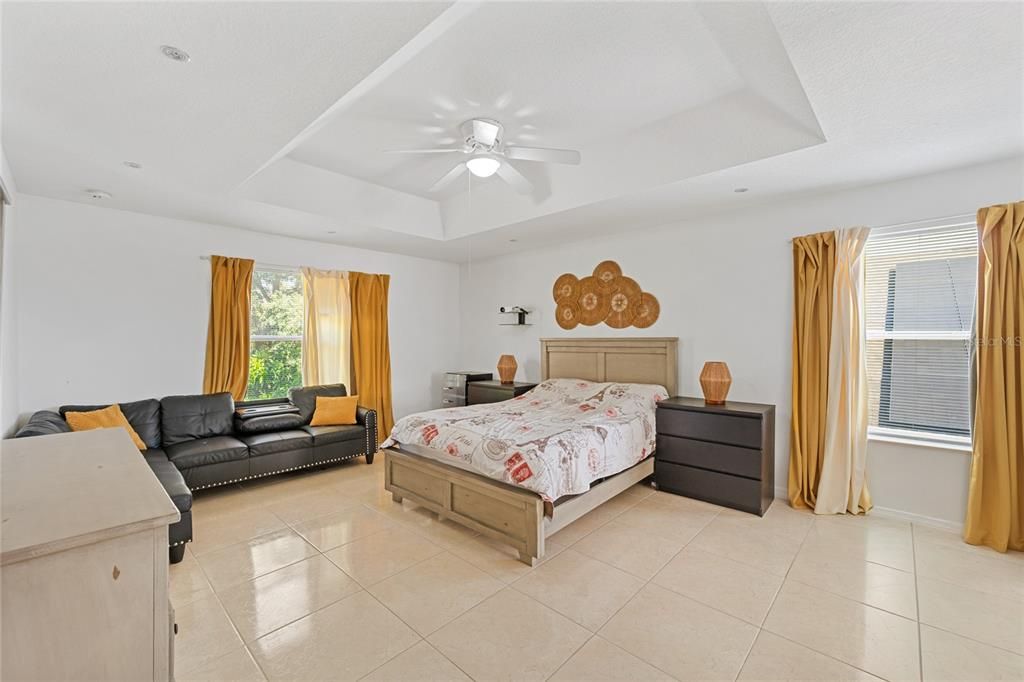 待售: $519,000 (4 贝兹, 2 浴室, 2428 平方英尺)