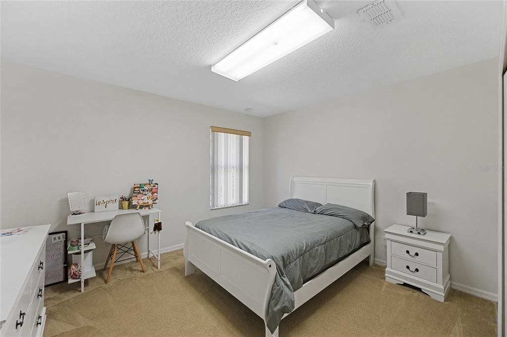 待售: $519,000 (4 贝兹, 2 浴室, 2428 平方英尺)