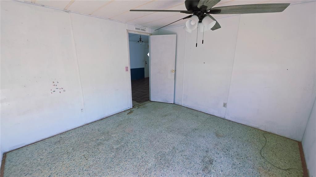 For Sale: $115,000 (2 beds, 2 baths, 1012 Square Feet)