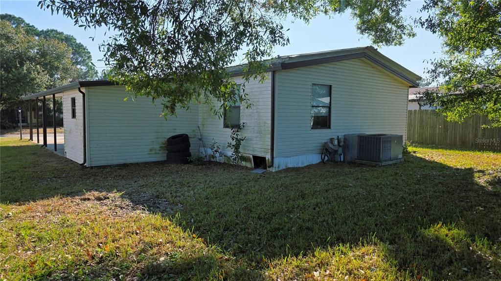 For Sale: $115,000 (2 beds, 2 baths, 1012 Square Feet)