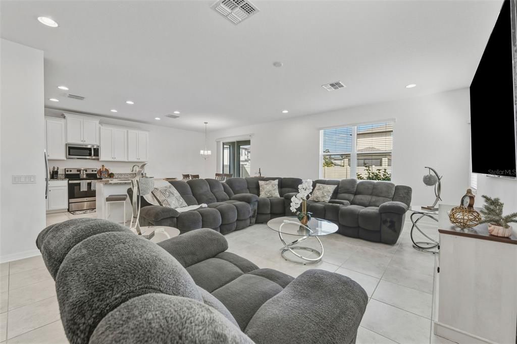 На продажу: $459,000 (4 спален, 3 ванн, 2606 Квадратных фут)