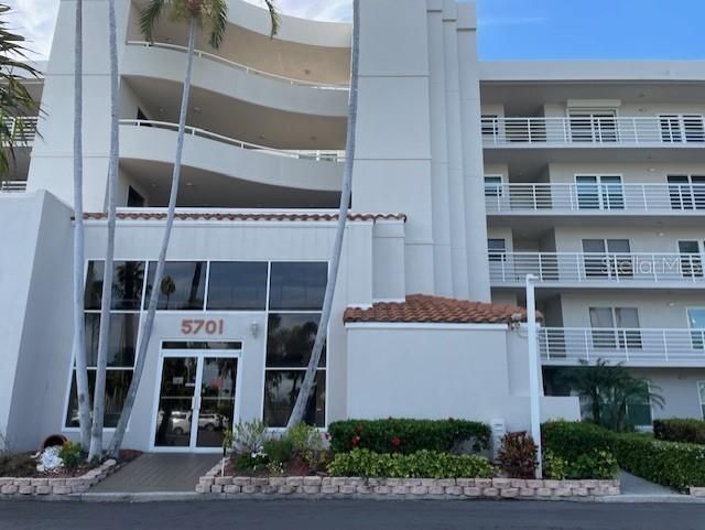 出租: $2,550 (2 贝兹, 2 浴室, 1080 平方英尺)