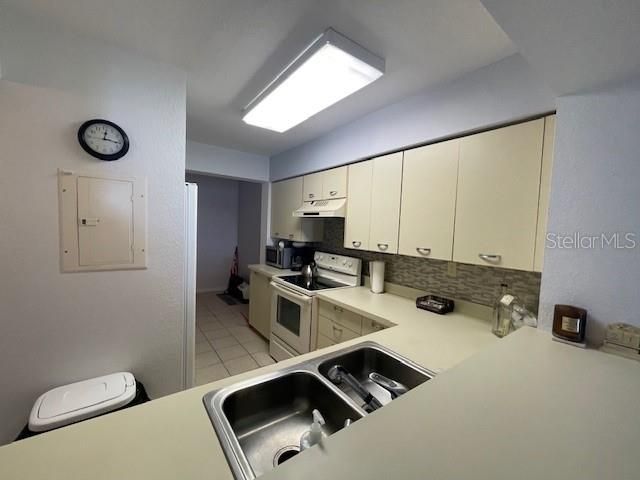 出租: $2,550 (2 贝兹, 2 浴室, 1080 平方英尺)