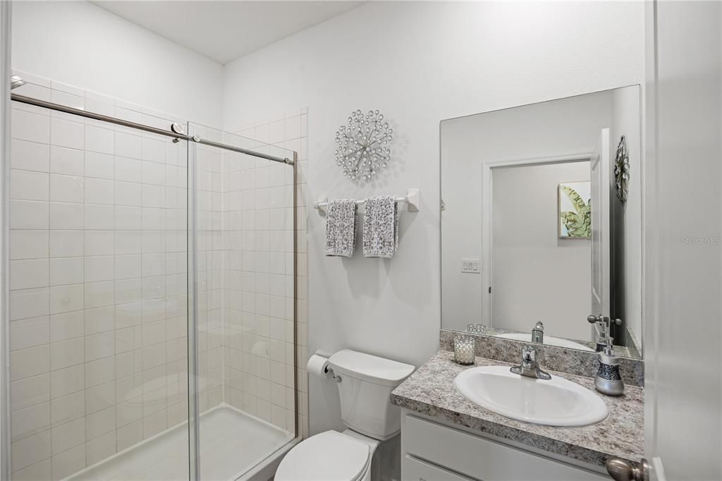 En Venta: $525,000 (4 camas, 3 baños, 3360 Pies cuadrados)