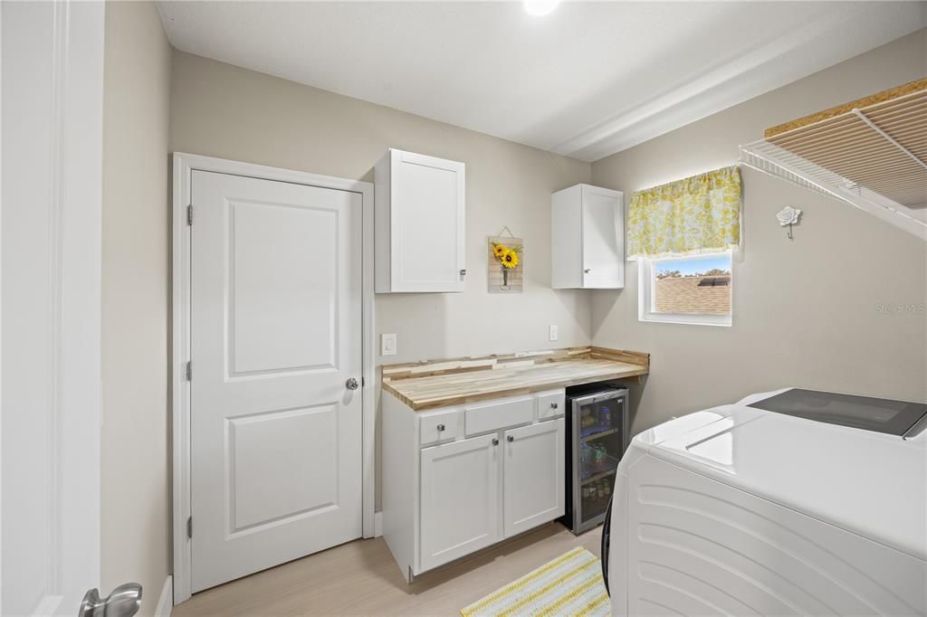 En Venta: $525,000 (4 camas, 3 baños, 3360 Pies cuadrados)