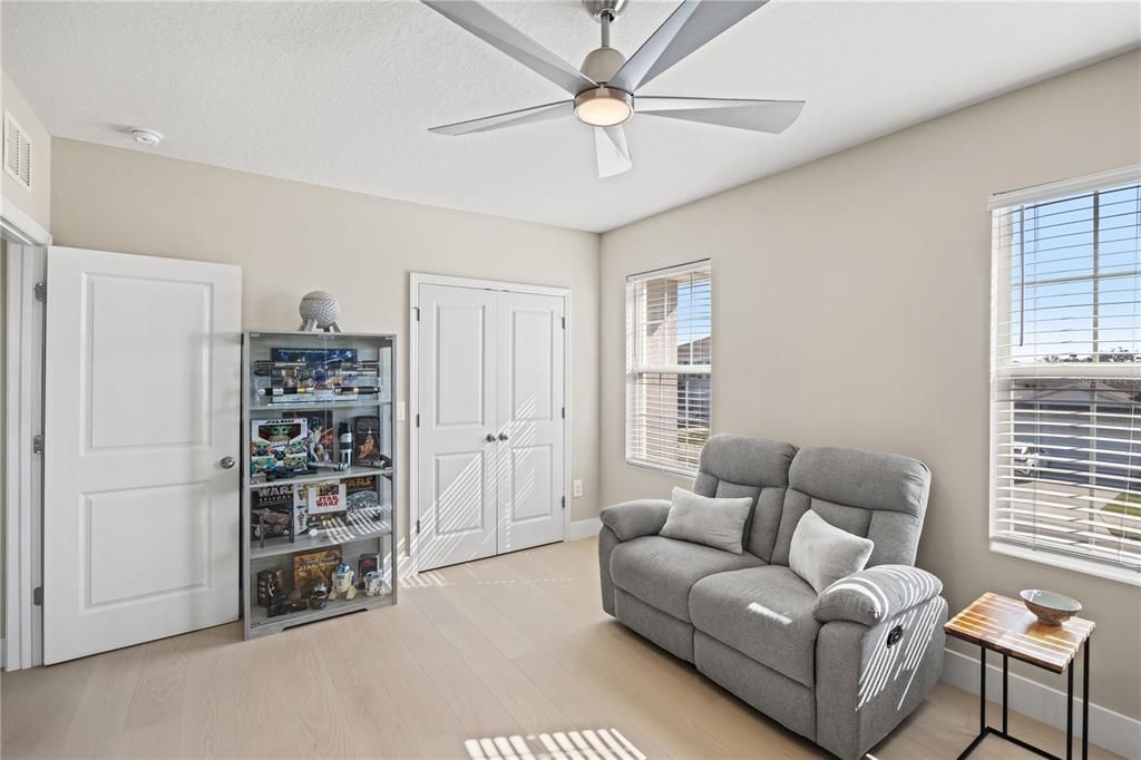 En Venta: $525,000 (4 camas, 3 baños, 3360 Pies cuadrados)