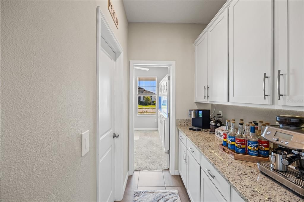 En Venta: $525,000 (4 camas, 3 baños, 3360 Pies cuadrados)