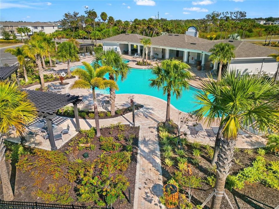 En Venta: $525,000 (4 camas, 3 baños, 3360 Pies cuadrados)