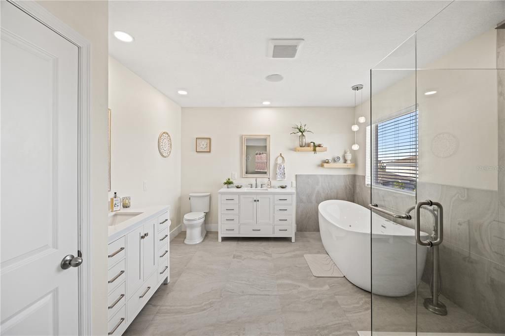 En Venta: $525,000 (4 camas, 3 baños, 3360 Pies cuadrados)