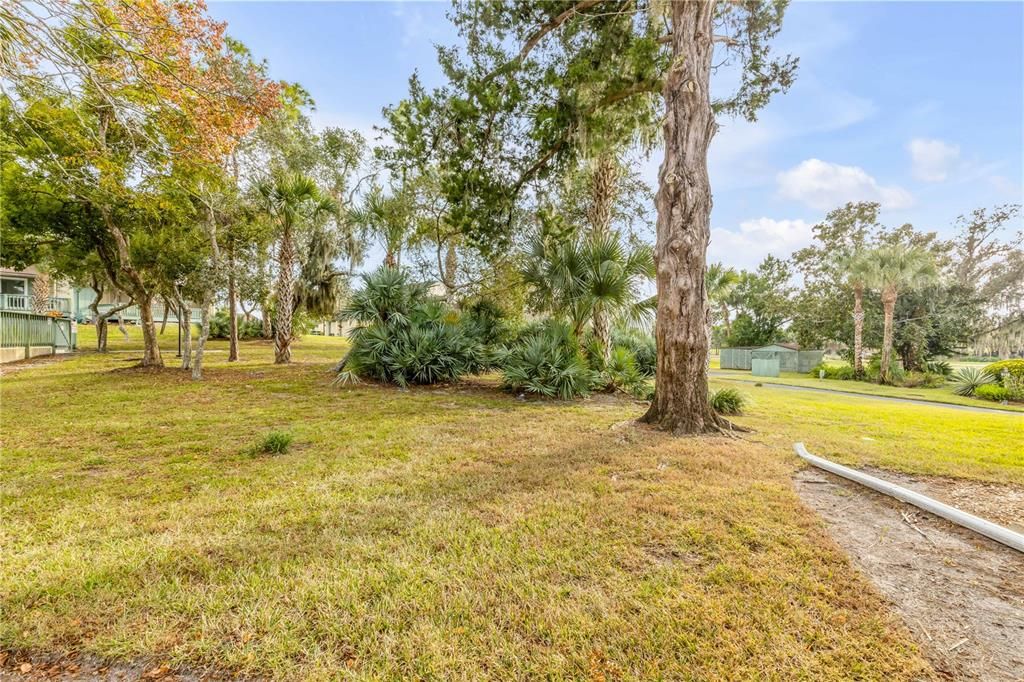 На продажу: $215,000 (2 спален, 2 ванн, 1244 Квадратных фут)