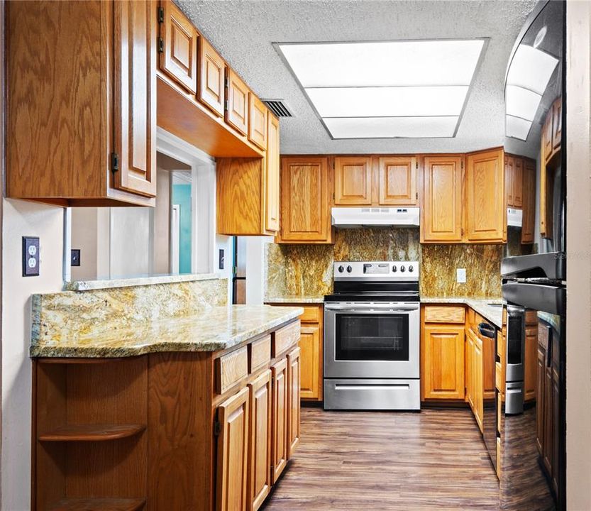 For Sale: $451,000 (4 beds, 2 baths, 1573 Square Feet)