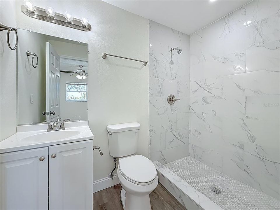 For Sale: $344,900 (3 beds, 2 baths, 1066 Square Feet)