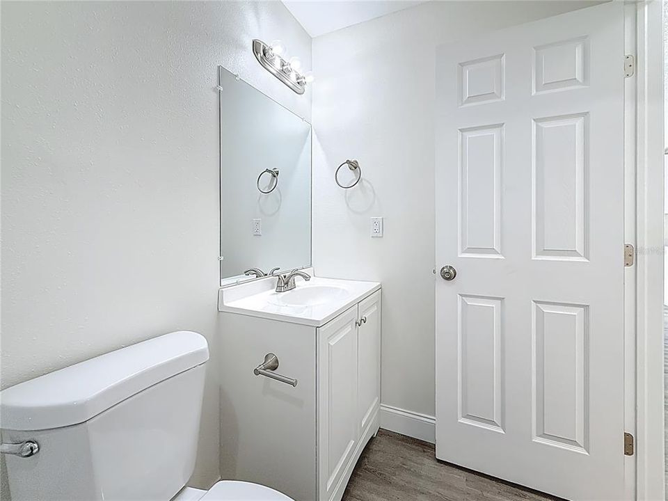 For Sale: $344,900 (3 beds, 2 baths, 1066 Square Feet)