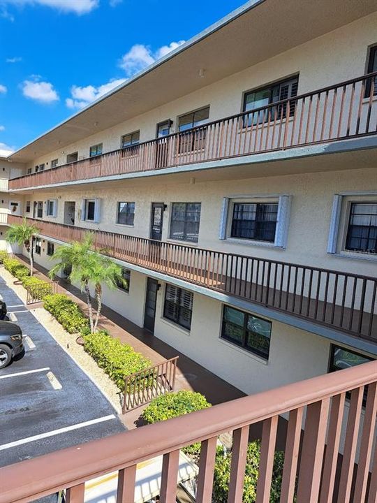 待售: $174,900 (2 贝兹, 2 浴室, 1135 平方英尺)