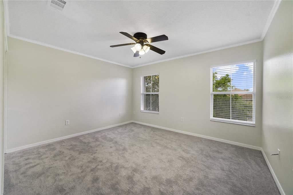 出租: $2,395 (5 贝兹, 3 浴室, 3424 平方英尺)