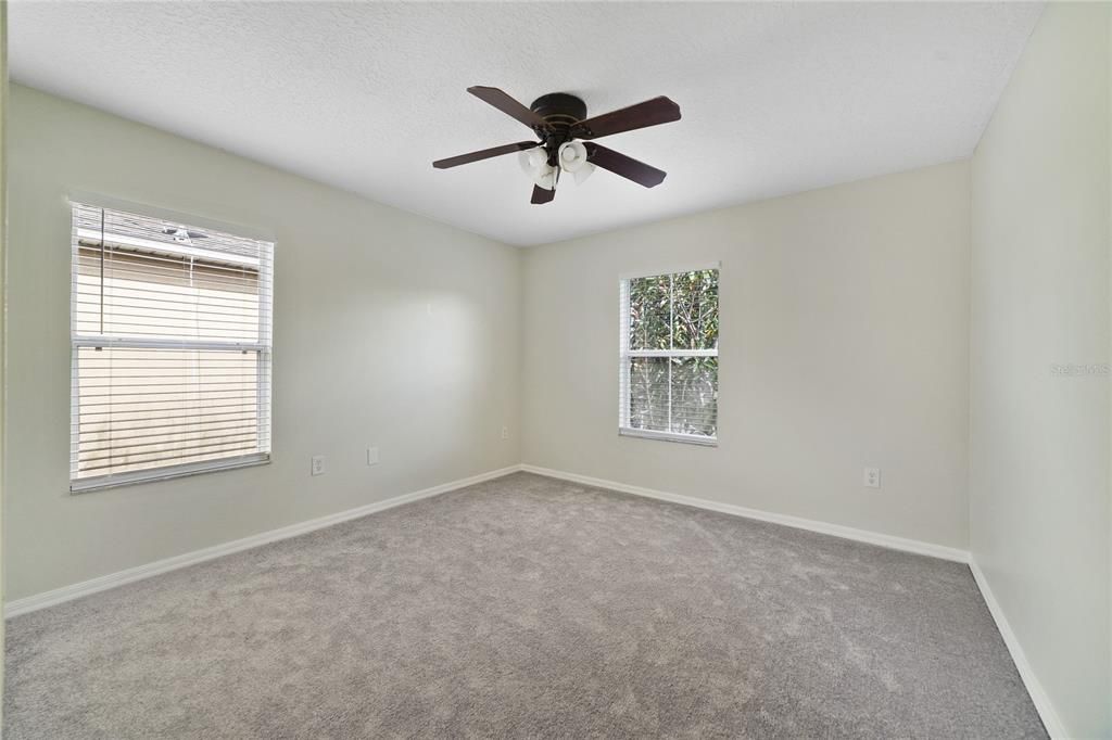 出租: $2,395 (5 贝兹, 3 浴室, 3424 平方英尺)