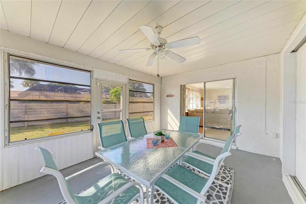 For Sale: $339,000 (2 beds, 2 baths, 1404 Square Feet)