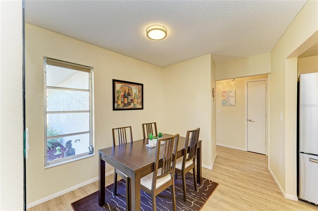 For Sale: $339,000 (2 beds, 2 baths, 1404 Square Feet)