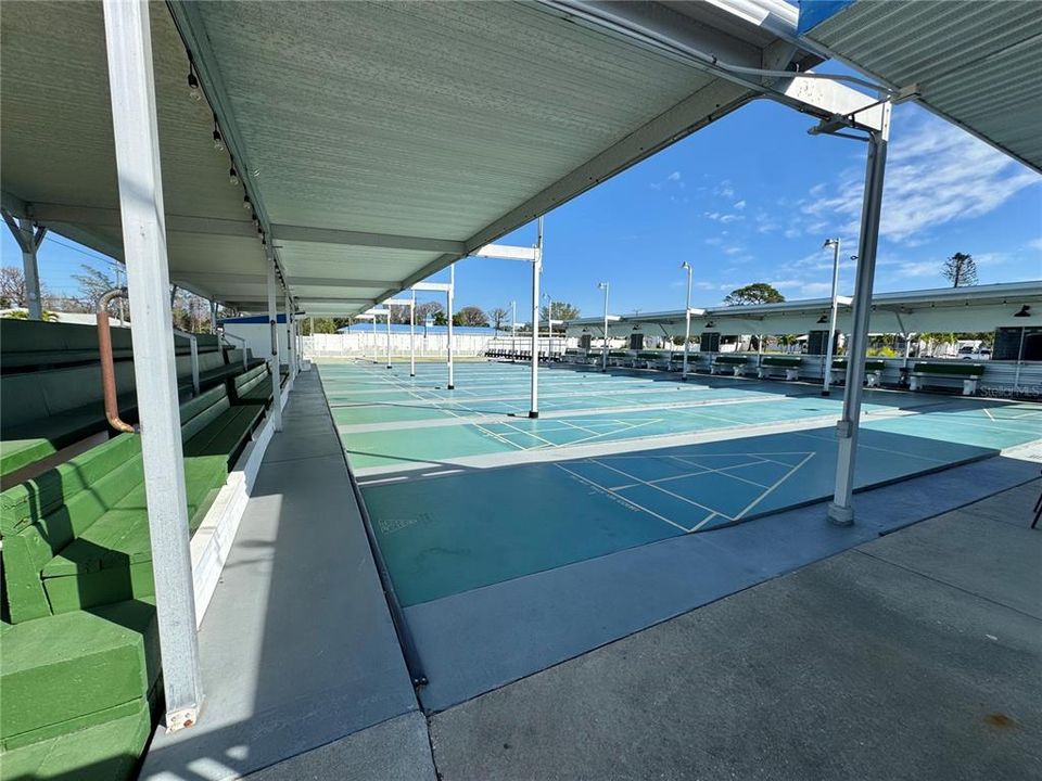 For Sale: $185,000 (1 beds, 1 baths, 658 Square Feet)