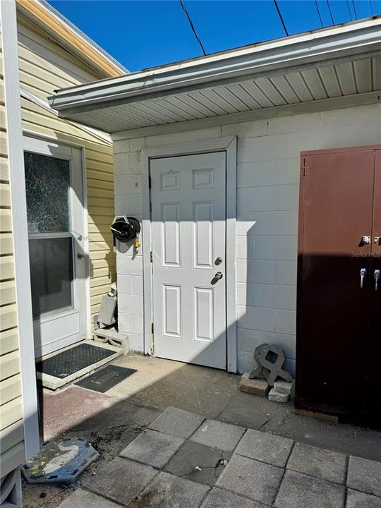 For Sale: $185,000 (1 beds, 1 baths, 658 Square Feet)