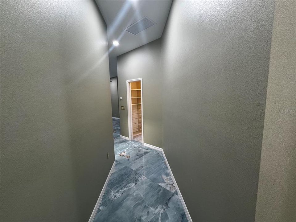 For Rent: $5,500 (5 beds, 3 baths, 2953 Square Feet)