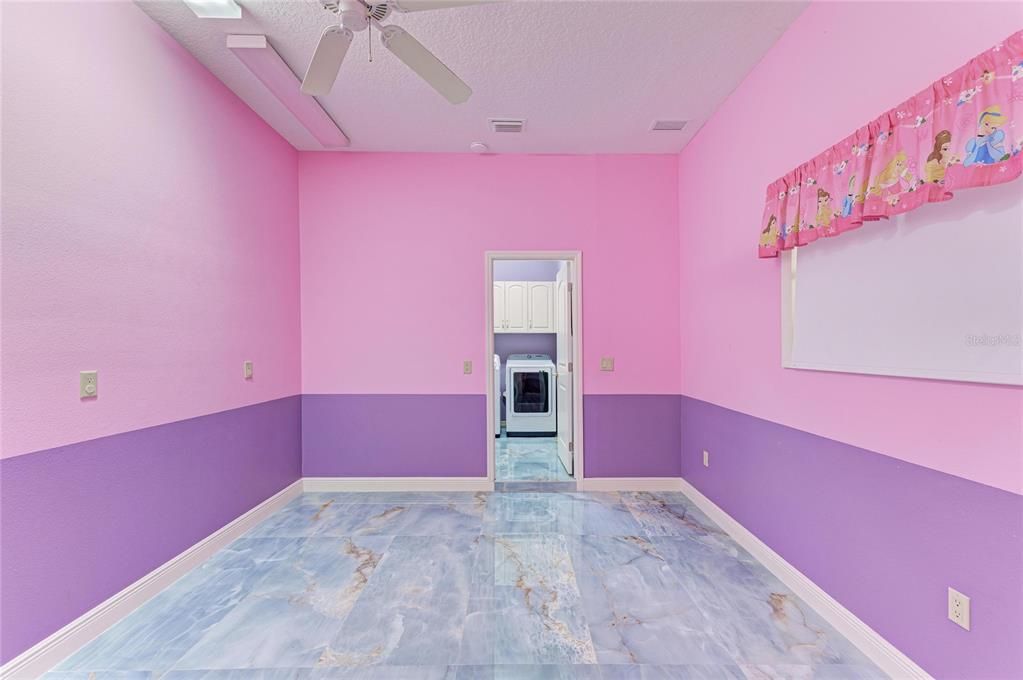 For Rent: $4,490 (5 beds, 3 baths, 2953 Square Feet)