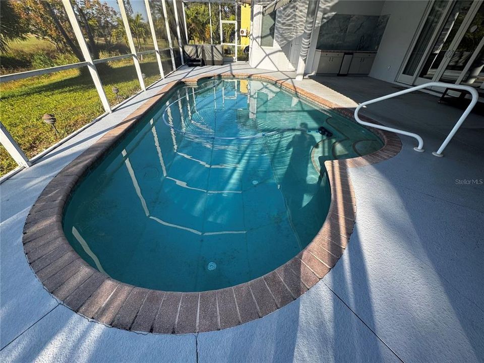 For Rent: $5,500 (5 beds, 3 baths, 2953 Square Feet)